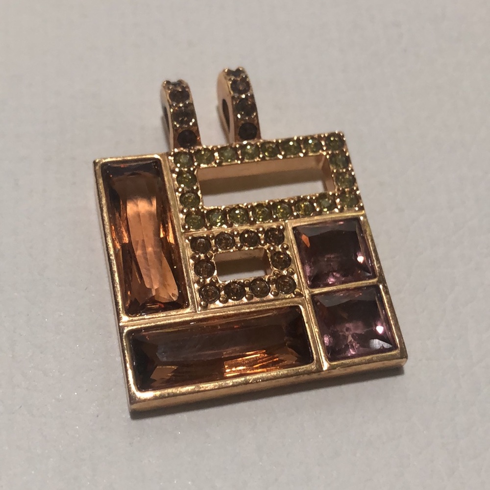 Swavorski Crystal Pendant 🦢